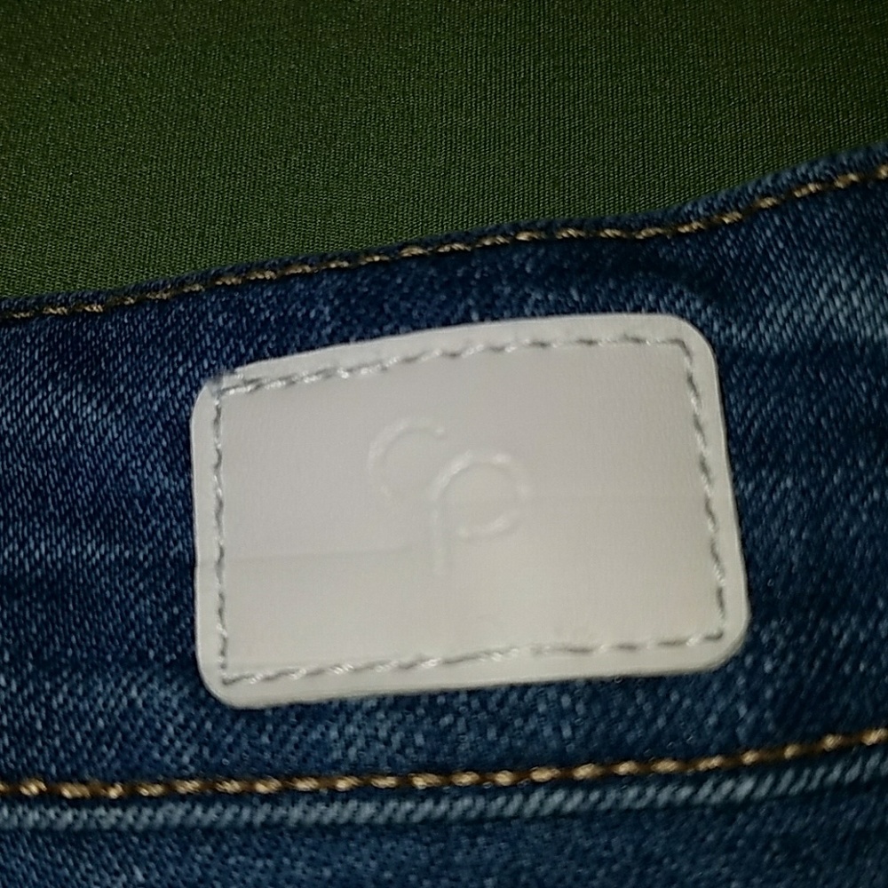 Shorts - Picture 4 of 4